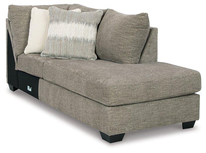 Creswell 2-Piece Sectional with Chaise