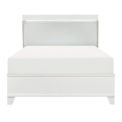 Kerren King Platform Bed in White 1678WK-1EK* image